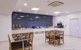 Hotel Gurugram Manesar 3*